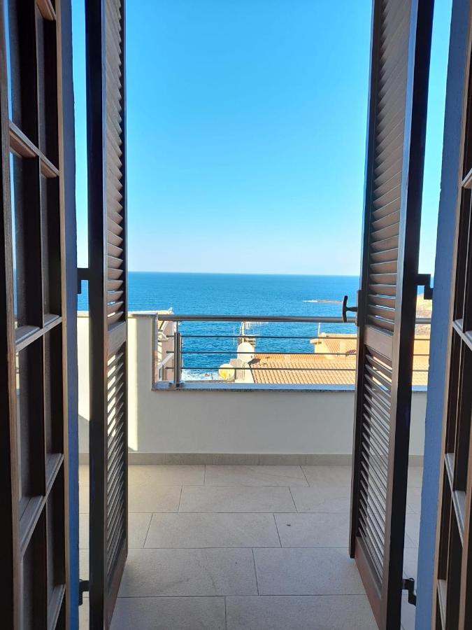 Brezza Marina Apartment Castelsardo Bagian luar foto